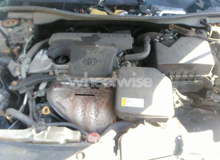 Photo 10 of 2016 Toyota Camry LE (VIN 4T1BF1FK8GU260781)