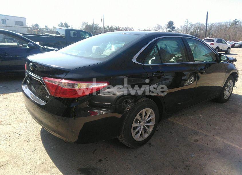 Photo 4 of 2016 Toyota Camry LE (VIN 4T1BF1FK8GU260781)