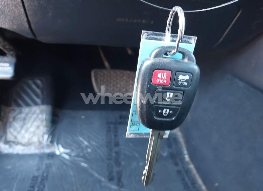 Photo 11 of 2016 Toyota Camry XSE (VIN 4T1BF1FK8GU263826)