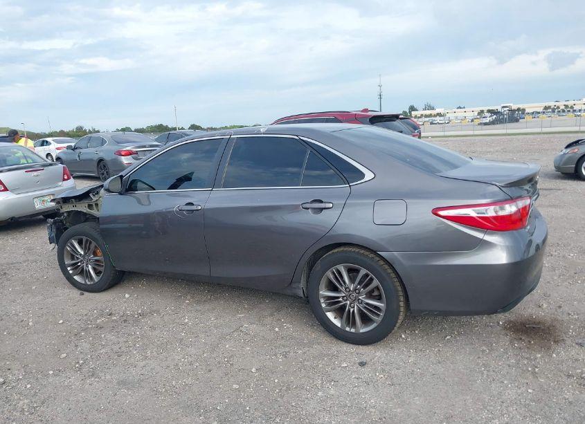 Photo 14 of 2016 Toyota Camry SE (VIN 4T1BF1FK8GU519611)