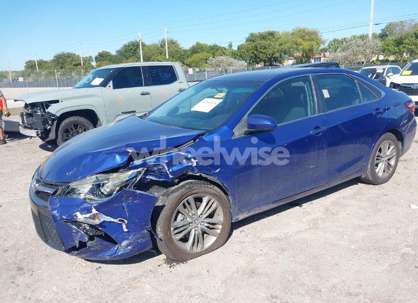 Photo 2 of 2016 Toyota Camry SE (VIN 4T1BF1FK8GU521407)