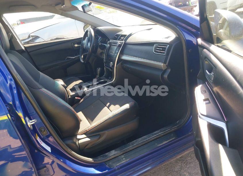 Photo 5 of 2016 Toyota Camry SE (VIN 4T1BF1FK8GU521407)