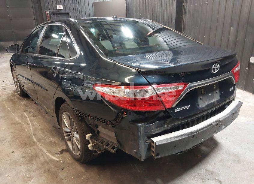 Photo 3 of 2016 Toyota Camry SE (VIN 4T1BF1FK8GU528728)