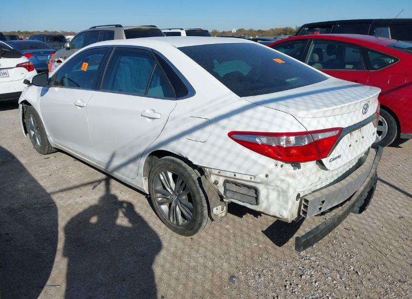 Photo 3 of 2016 Toyota Camry SE (VIN 4T1BF1FK8GU543004)