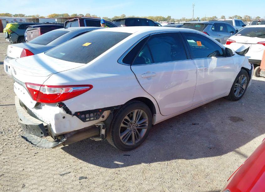 Photo 4 of 2016 Toyota Camry SE (VIN 4T1BF1FK8GU543004)