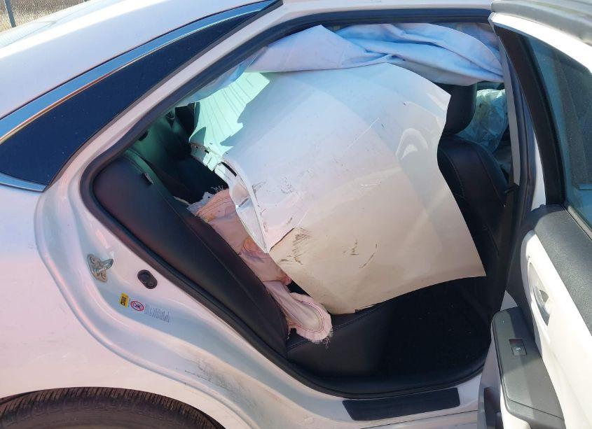 Photo 8 of 2016 Toyota Camry SE (VIN 4T1BF1FK8GU543004)