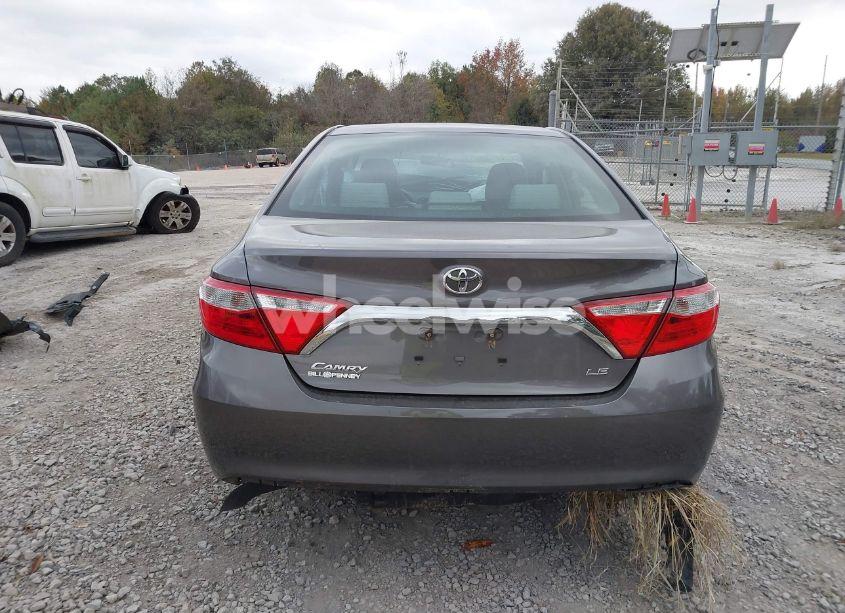 Photo 17 of 2016 Toyota Camry LE (VIN 4T1BF1FK8GU543973)