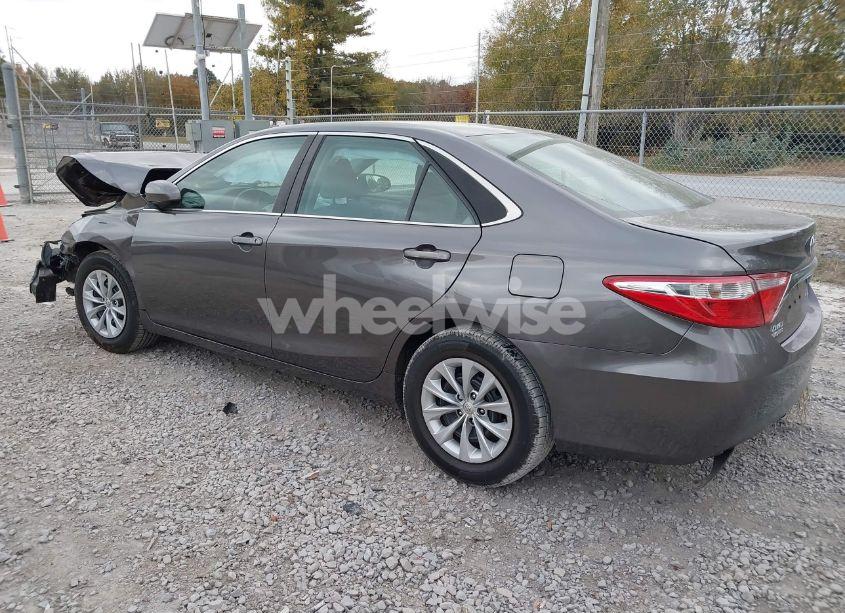 Photo 3 of 2016 Toyota Camry LE (VIN 4T1BF1FK8GU543973)