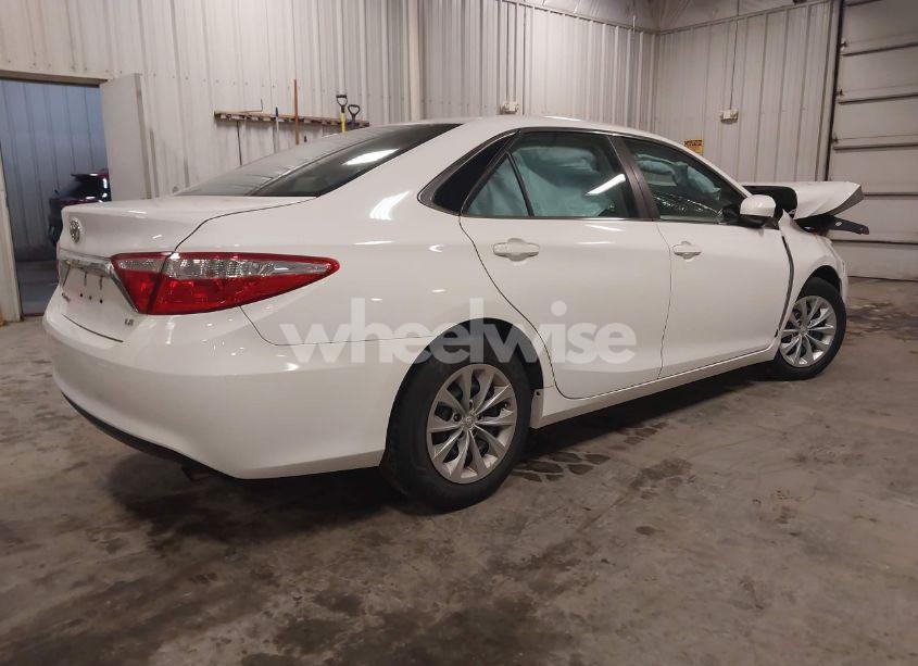 Photo 4 of 2016 Toyota Camry LE (VIN 4T1BF1FK8GU553919)