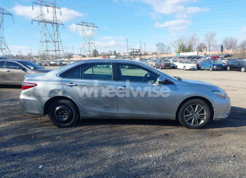 Photo 13 of 2016 Toyota Camry SE (VIN 4T1BF1FK8GU554312)