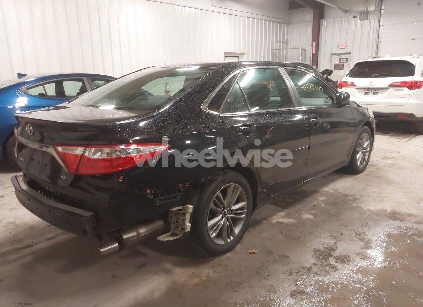 Photo 4 of 2016 Toyota Camry SE (VIN 4T1BF1FK8GU565925)