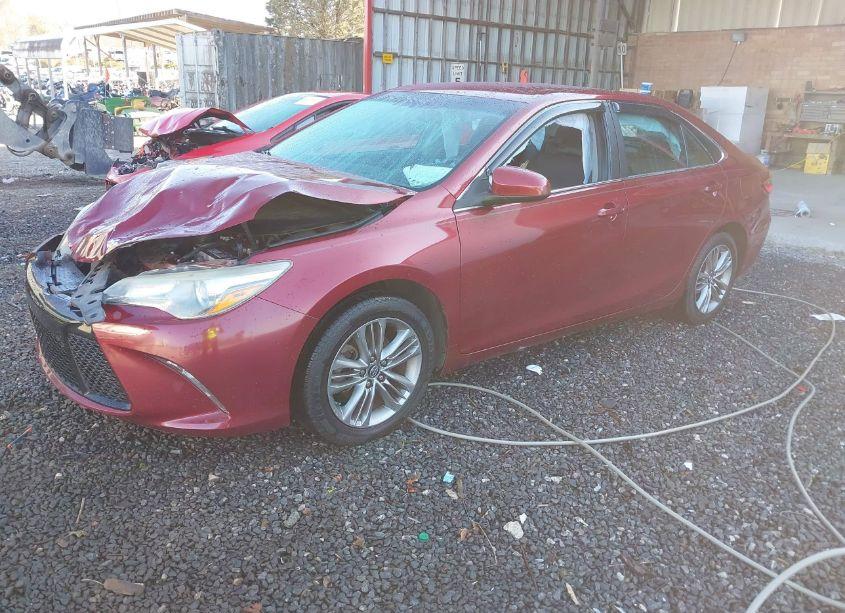 Photo 2 of 2016 Toyota Camry SE (VIN 4T1BF1FK8GU578853)