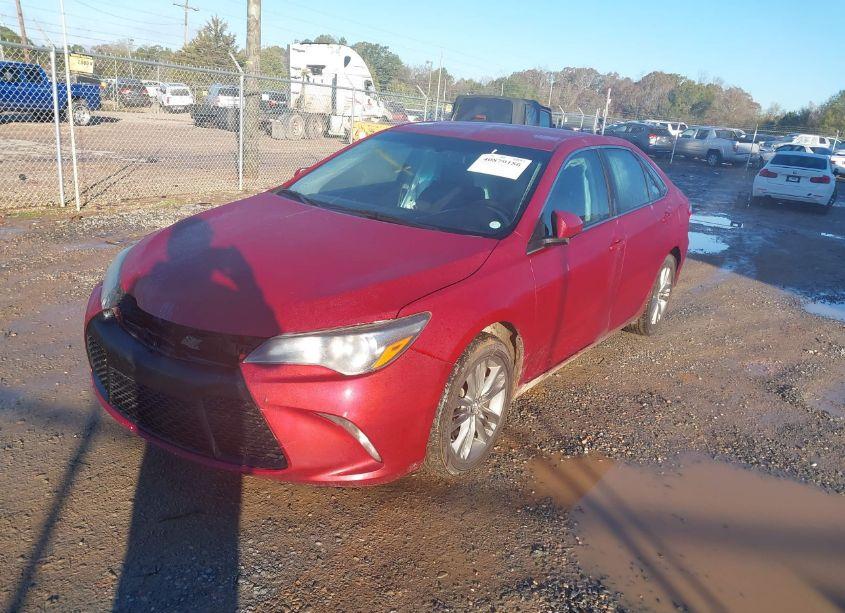 Photo 2 of 2016 Toyota Camry SE (VIN 4T1BF1FK8GU598813)