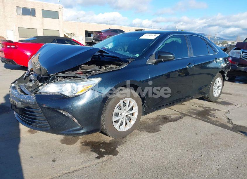 Photo 2 of 2016 Toyota Camry LE (VIN 4T1BF1FK8GU599217)