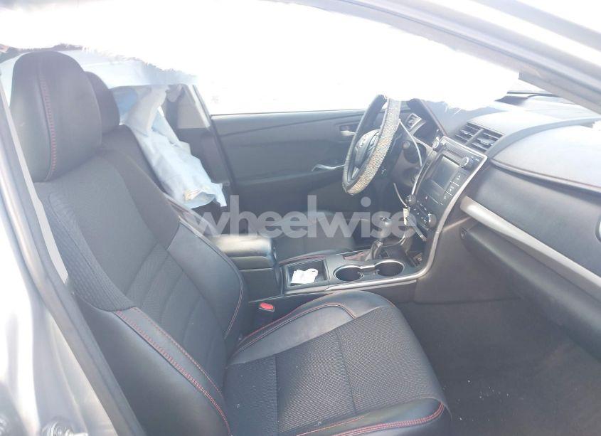 Photo 5 of 2017 Toyota Camry SE (VIN 4T1BF1FK8HU269840)