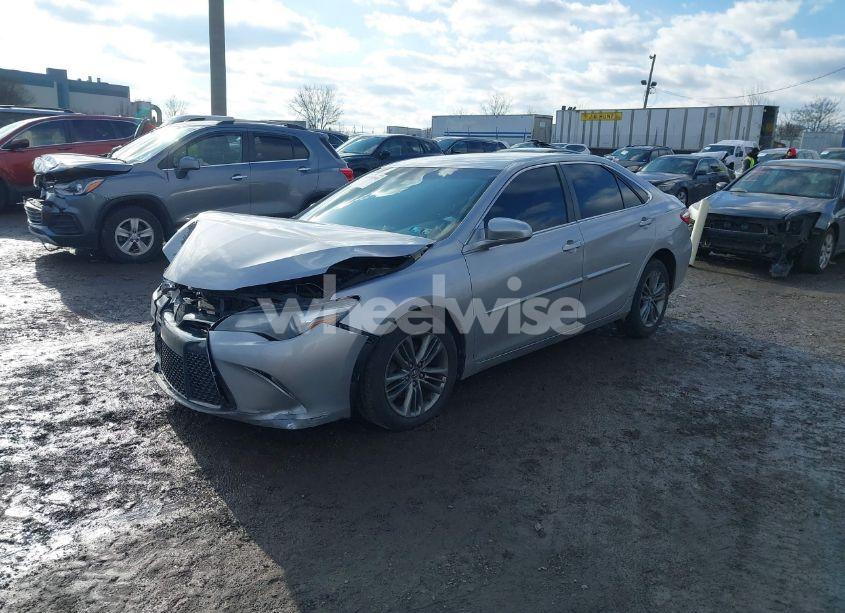 Photo 2 of 2017 Toyota Camry SE (VIN 4T1BF1FK8HU319751)