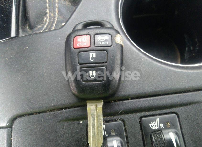 Photo 11 of 2017 Toyota Camry XLE (VIN 4T1BF1FK8HU321080)