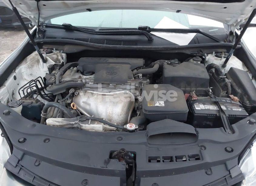 Photo 10 of 2017 Toyota Camry LE (VIN 4T1BF1FK8HU324075)