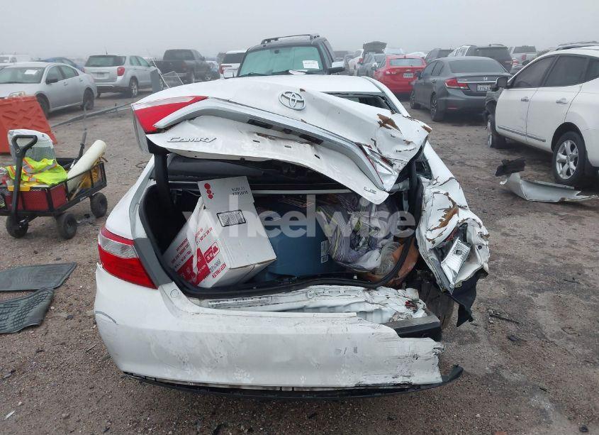 Photo 16 of 2017 Toyota Camry LE (VIN 4T1BF1FK8HU324075)