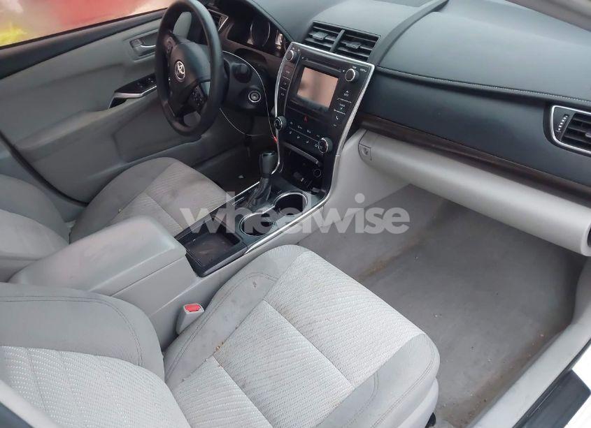 Photo 5 of 2017 Toyota Camry LE (VIN 4T1BF1FK8HU324075)