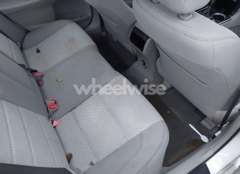 Photo 8 of 2017 Toyota Camry LE (VIN 4T1BF1FK8HU324075)