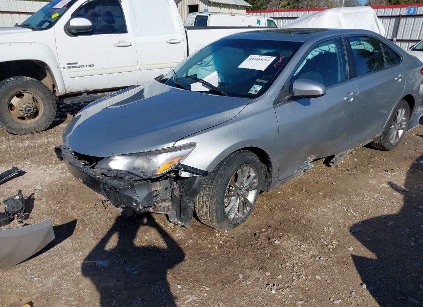 Photo 6 of 2017 Toyota Camry SE (VIN 4T1BF1FK8HU330555)