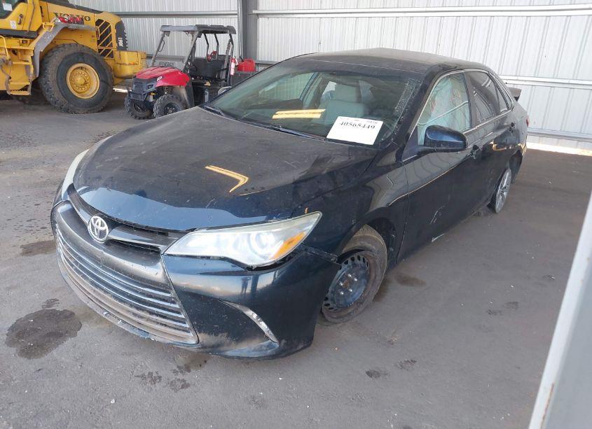 Photo 2 of 2017 Toyota Camry LE (VIN 4T1BF1FK8HU332144)