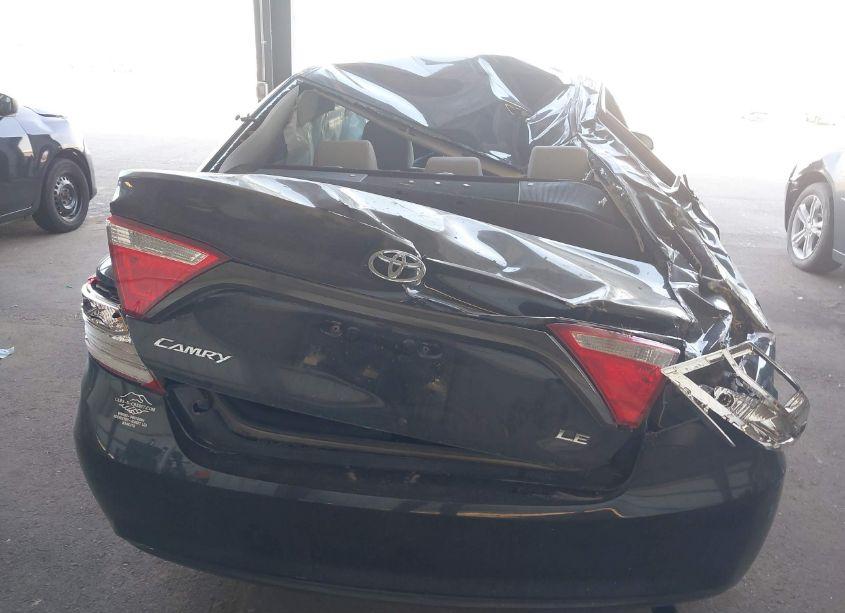 Photo 6 of 2017 Toyota Camry LE (VIN 4T1BF1FK8HU332144)