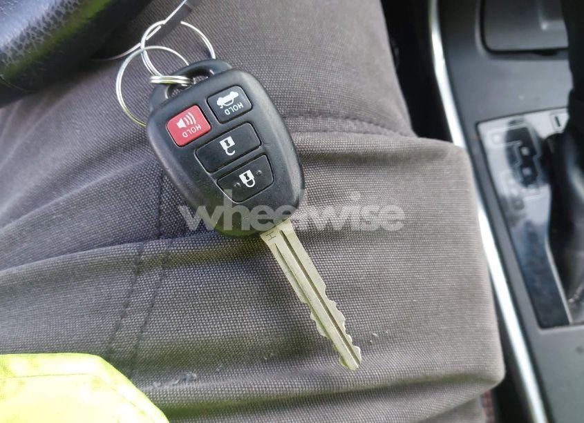 Photo 11 of 2017 Toyota Camry SE (VIN 4T1BF1FK8HU363183)