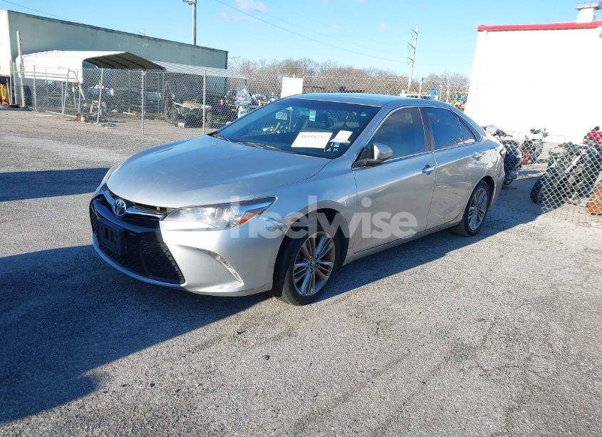 Photo 2 of 2017 Toyota Camry SE (VIN 4T1BF1FK8HU365984)