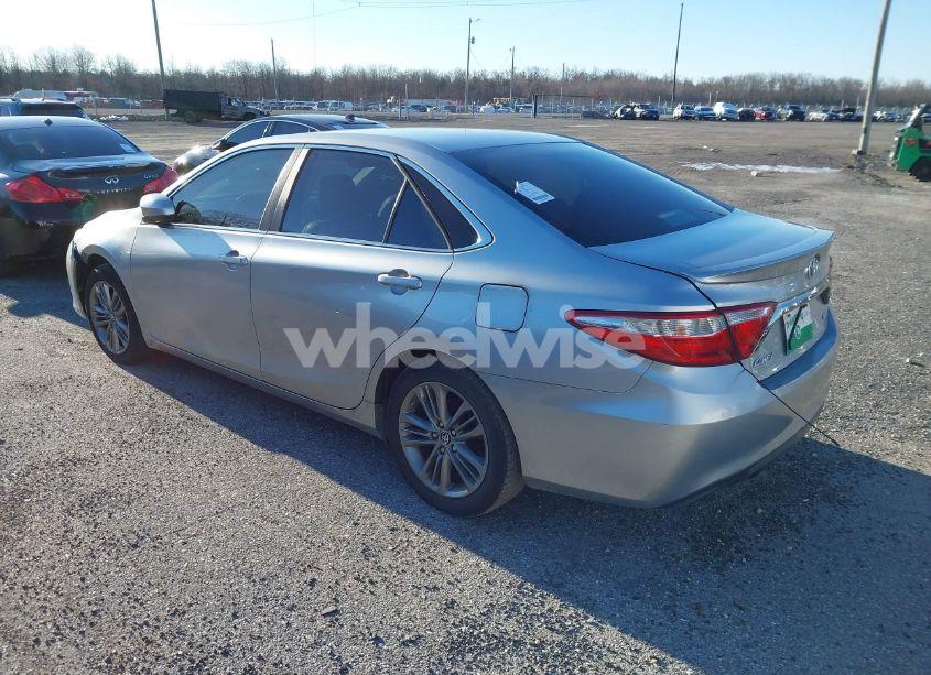 Photo 3 of 2017 Toyota Camry SE (VIN 4T1BF1FK8HU365984)