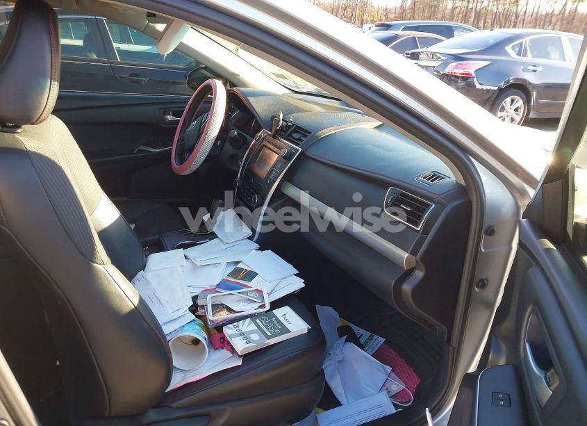 Photo 5 of 2017 Toyota Camry SE (VIN 4T1BF1FK8HU365984)