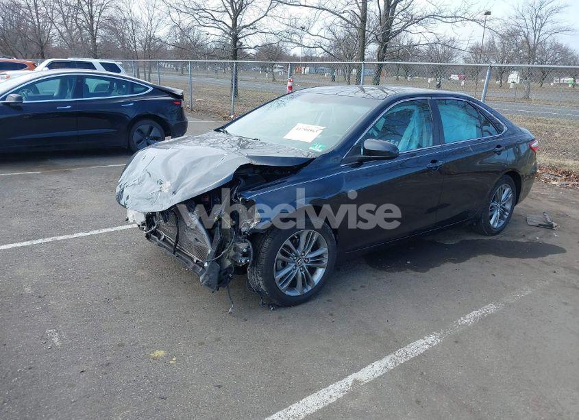 Photo 2 of 2017 Toyota Camry SE (VIN 4T1BF1FK8HU367511)