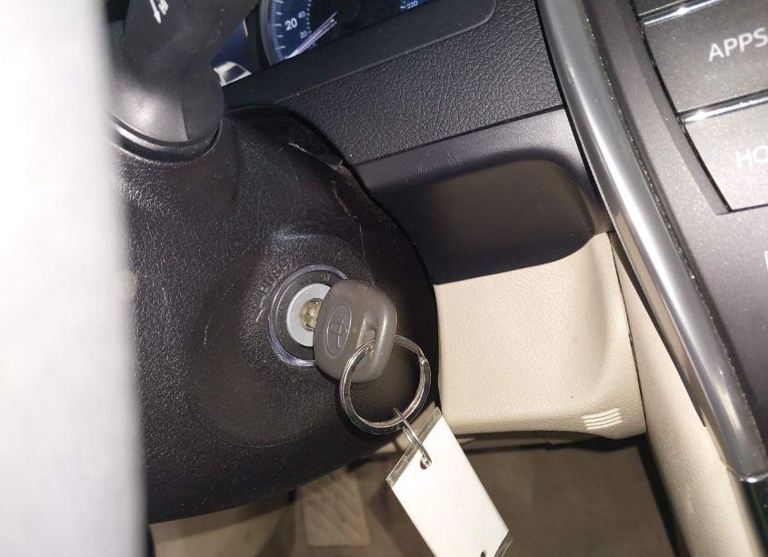 Photo 11 of 2017 Toyota Camry XLE (VIN 4T1BF1FK8HU376306)