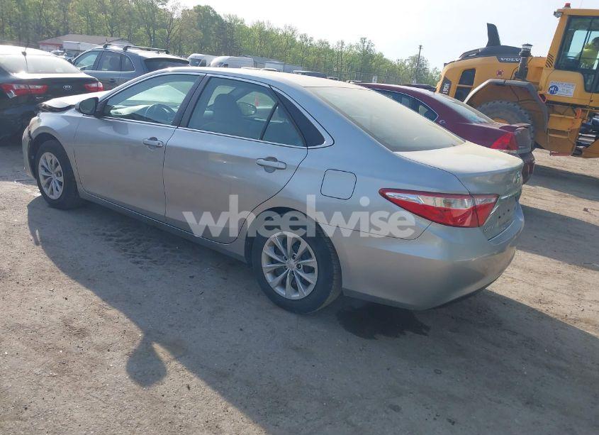 Photo 3 of 2017 Toyota Camry LE (VIN 4T1BF1FK8HU376791)