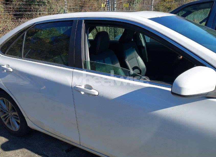 Photo 13 of 2017 Toyota Camry SE (VIN 4T1BF1FK8HU380940)