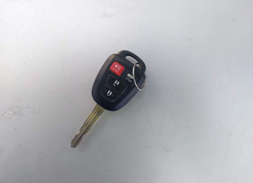 Photo 11 of 2017 Toyota Camry SE (VIN 4T1BF1FK8HU382851)