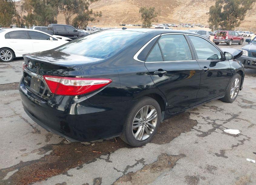 Photo 4 of 2017 Toyota Camry SE (VIN 4T1BF1FK8HU382851)