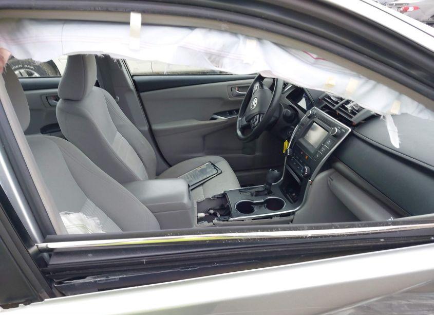 Photo 5 of 2017 Toyota Camry LE (VIN 4T1BF1FK8HU415590)