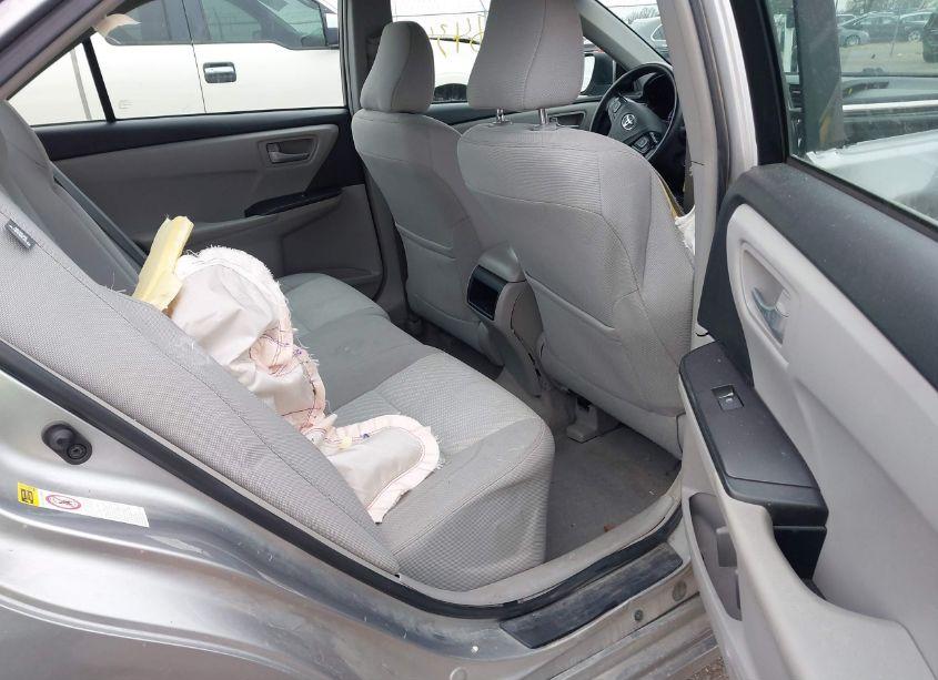 Photo 8 of 2017 Toyota Camry LE (VIN 4T1BF1FK8HU415590)