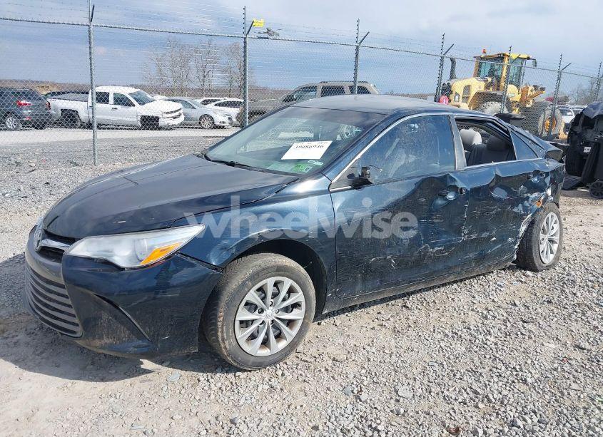 Photo 2 of 2017 Toyota Camry LE (VIN 4T1BF1FK8HU432244)