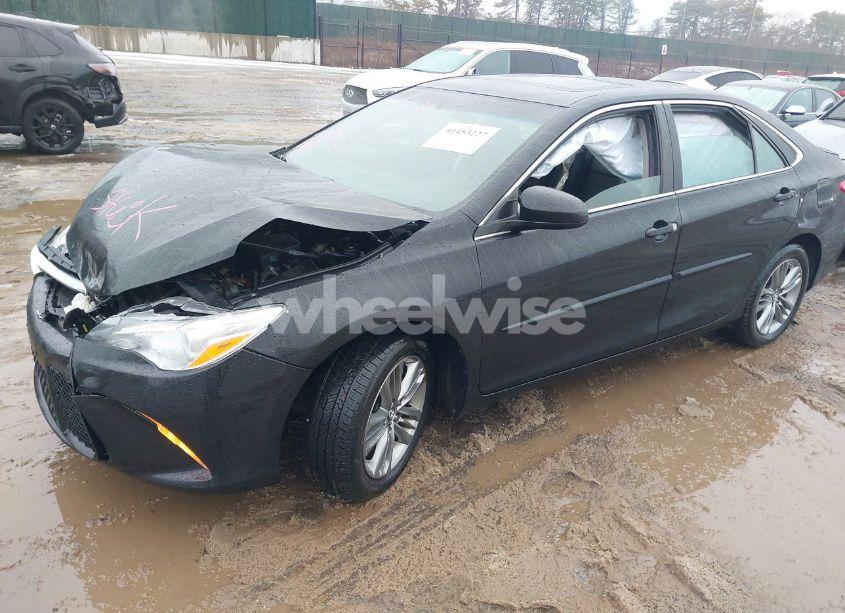 Photo 2 of 2017 Toyota Camry SE (VIN 4T1BF1FK8HU435497)