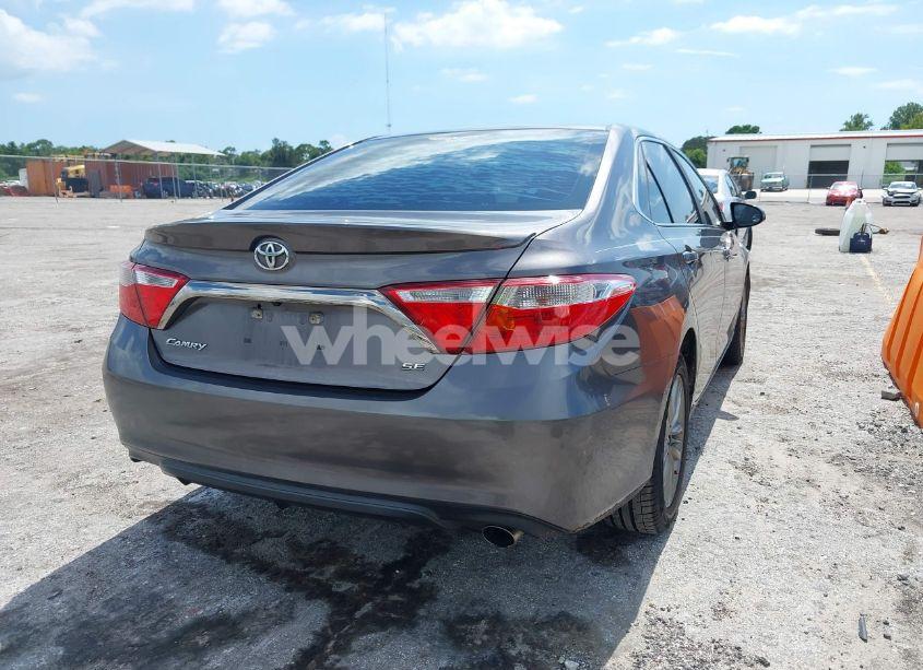 Photo 4 of 2017 Toyota Camry SE (VIN 4T1BF1FK8HU443745)