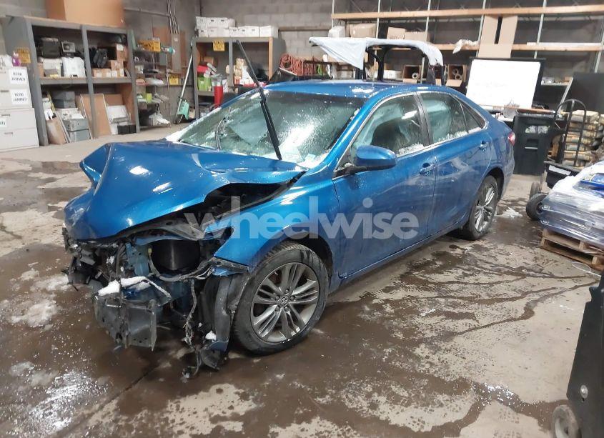 Photo 2 of 2017 Toyota Camry SE (VIN 4T1BF1FK8HU620438)