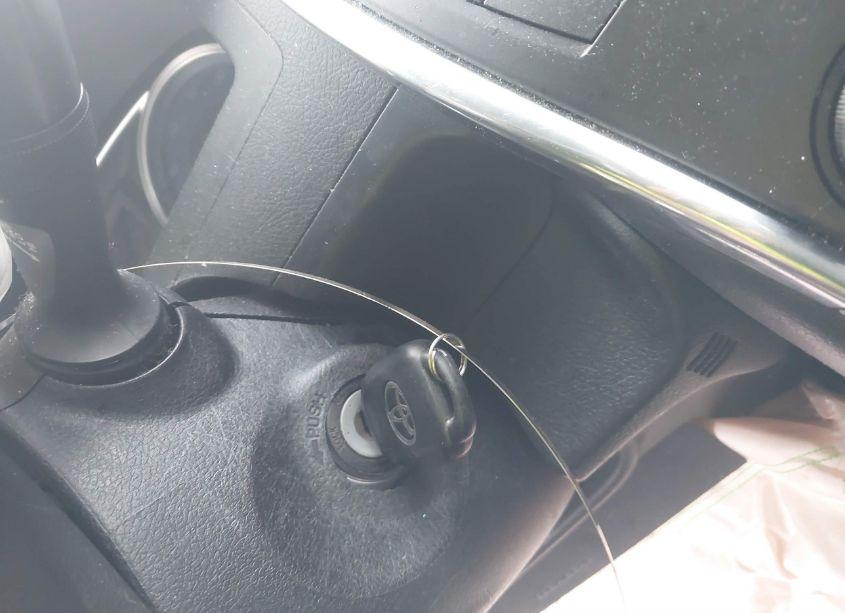 Photo 11 of 2017 Toyota Camry LE (VIN 4T1BF1FK8HU642861)