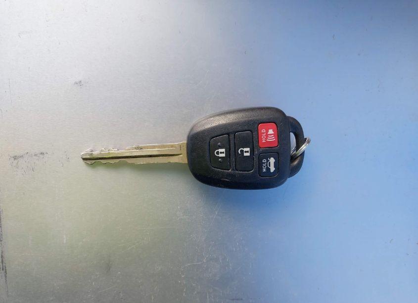 Photo 11 of 2017 Toyota Camry LE (VIN 4T1BF1FK8HU644688)