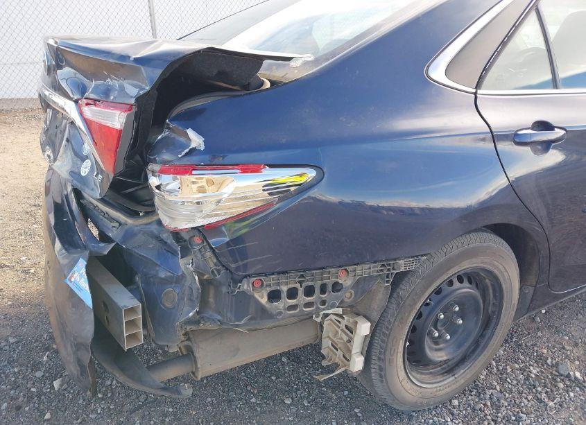 Photo 6 of 2017 Toyota Camry LE (VIN 4T1BF1FK8HU644688)