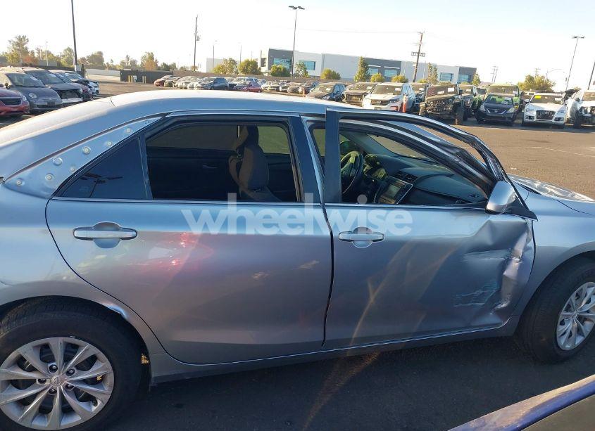 Photo 13 of 2017 Toyota Camry LE (VIN 4T1BF1FK8HU667954)