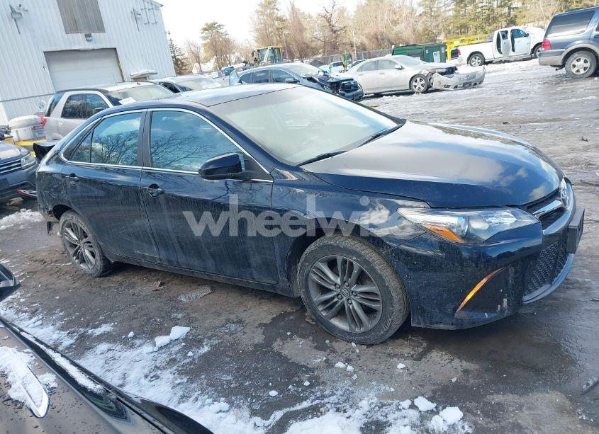 Photo 13 of 2017 Toyota Camry LE/XLE/SE/XSE (VIN 4T1BF1FK8HU676279)