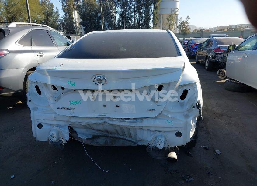 Photo 17 of 2017 Toyota Camry SE (VIN 4T1BF1FK8HU682406)